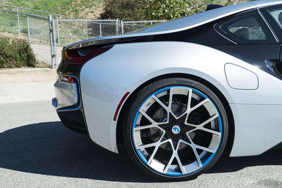  BMW i8 by Forgiato Wheels (INSETTO-ECL) 2016 года  (фото 6 из 7)